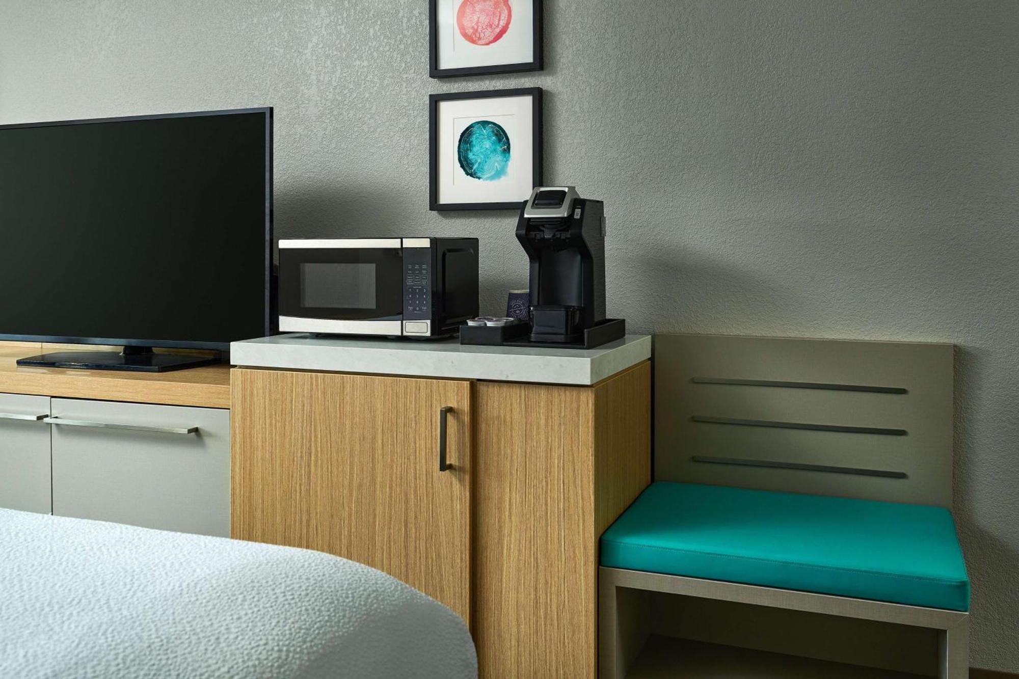Hilton Garden Inn Tewksbury Andover Buitenkant foto