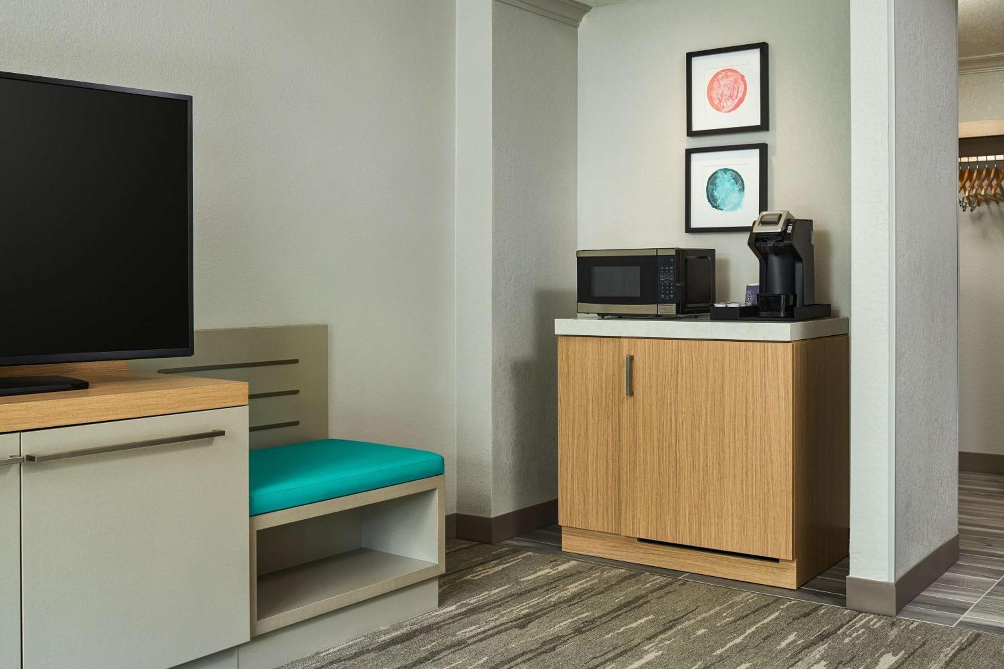 Hilton Garden Inn Tewksbury Andover Buitenkant foto