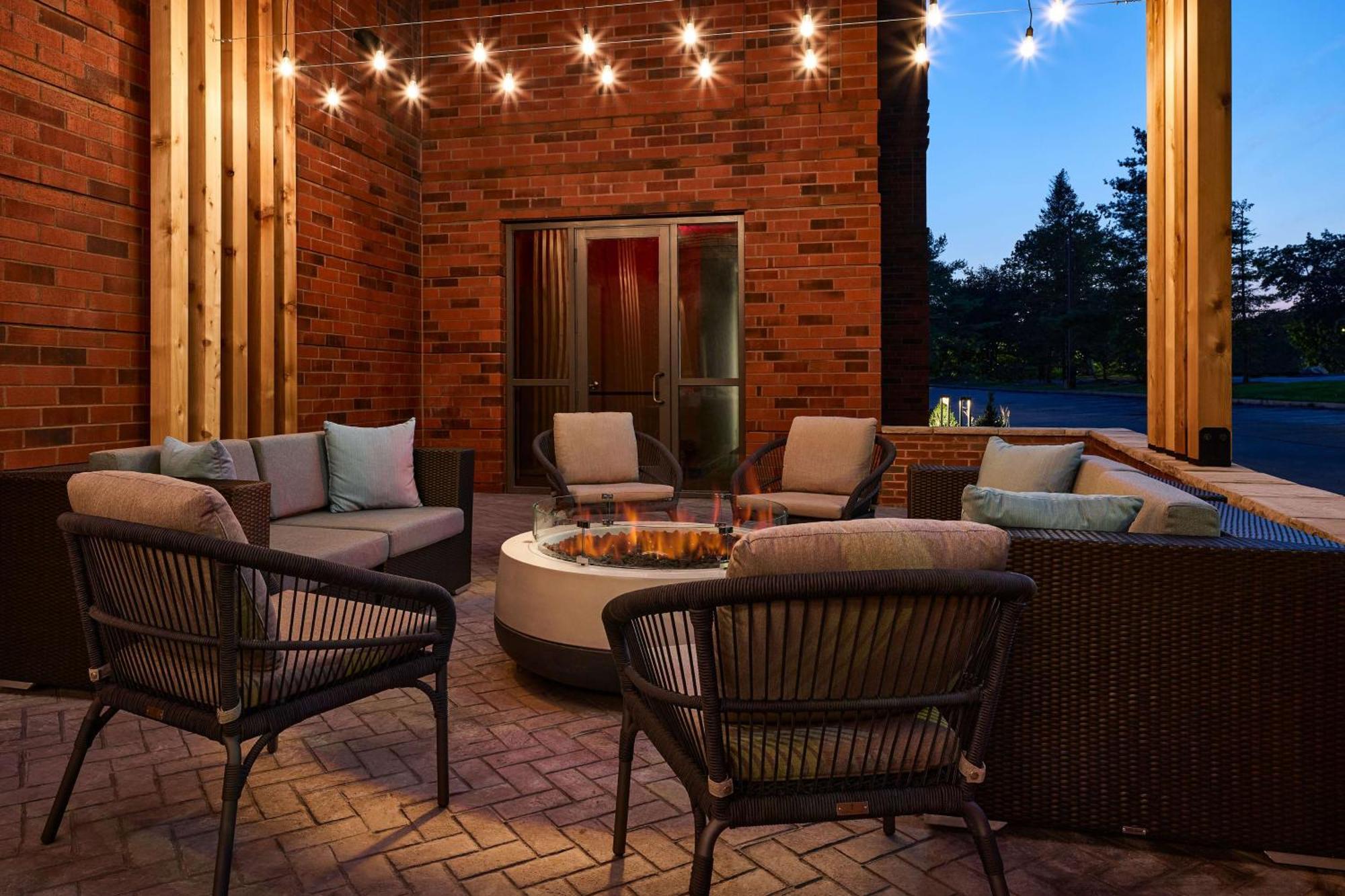 Hilton Garden Inn Tewksbury Andover Buitenkant foto