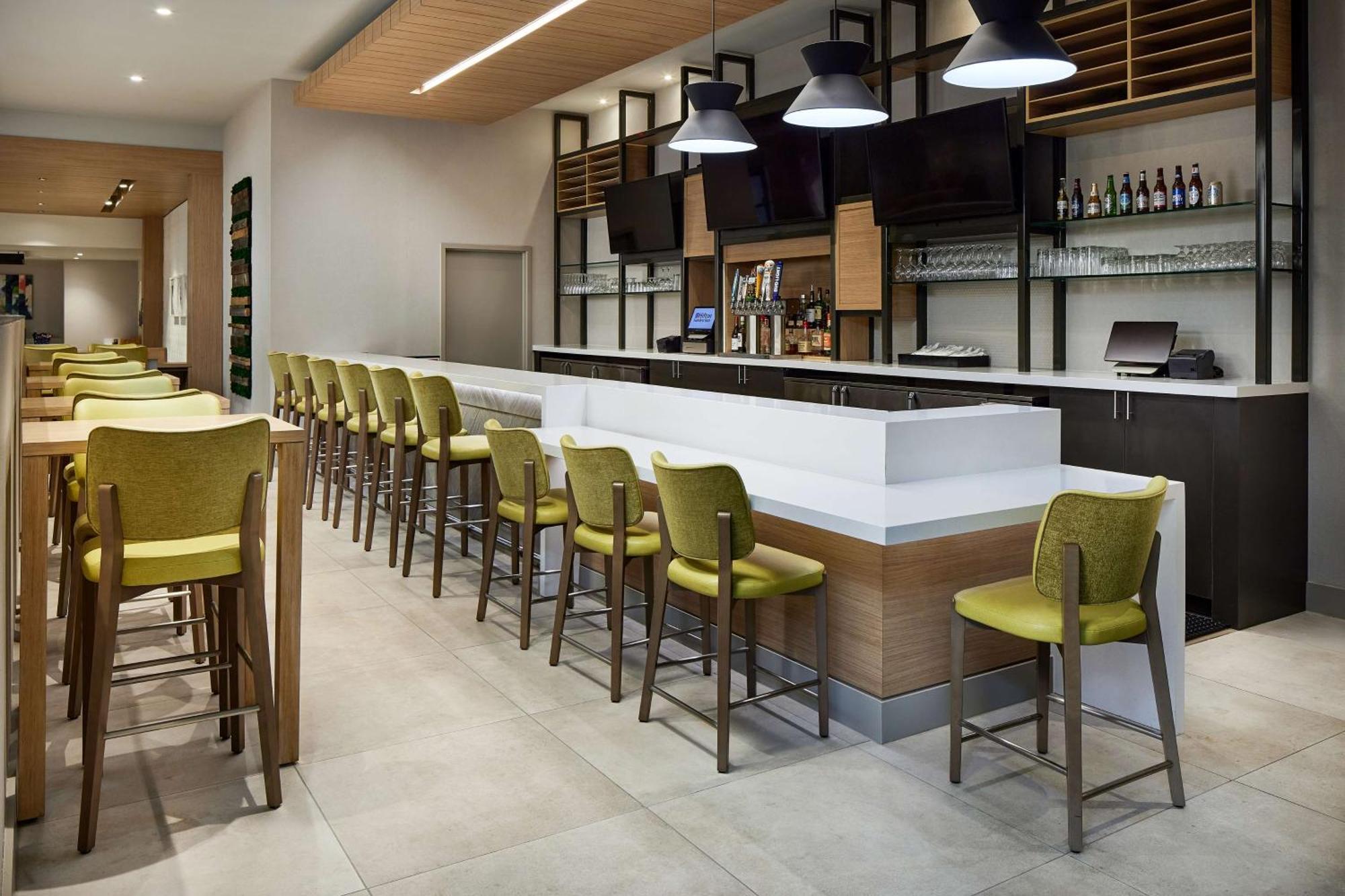 Hilton Garden Inn Tewksbury Andover Buitenkant foto